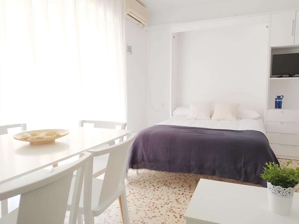 Apartamentos Pagan Santiago De La Ribera Eksteriør bilde