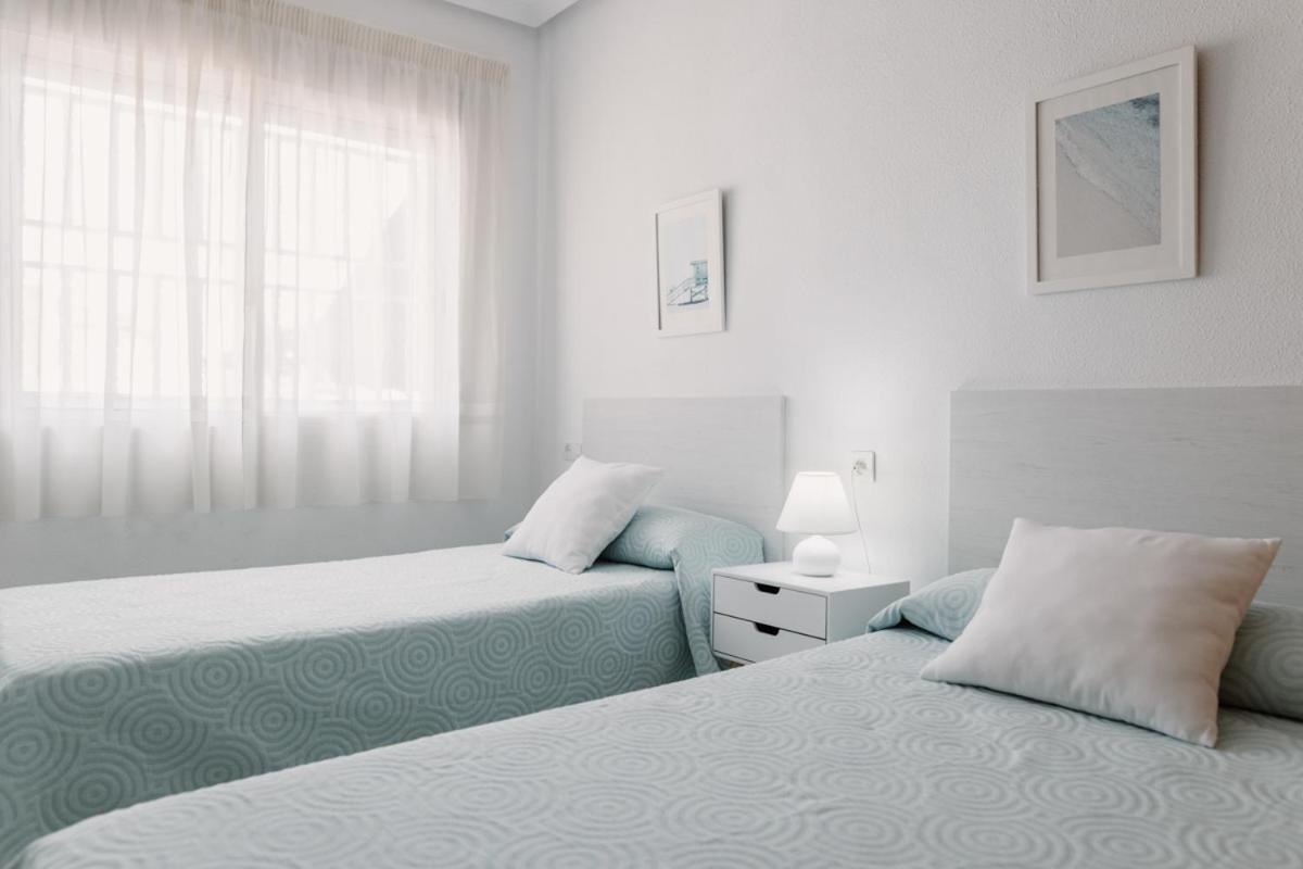 Apartamentos Pagan Santiago De La Ribera Eksteriør bilde